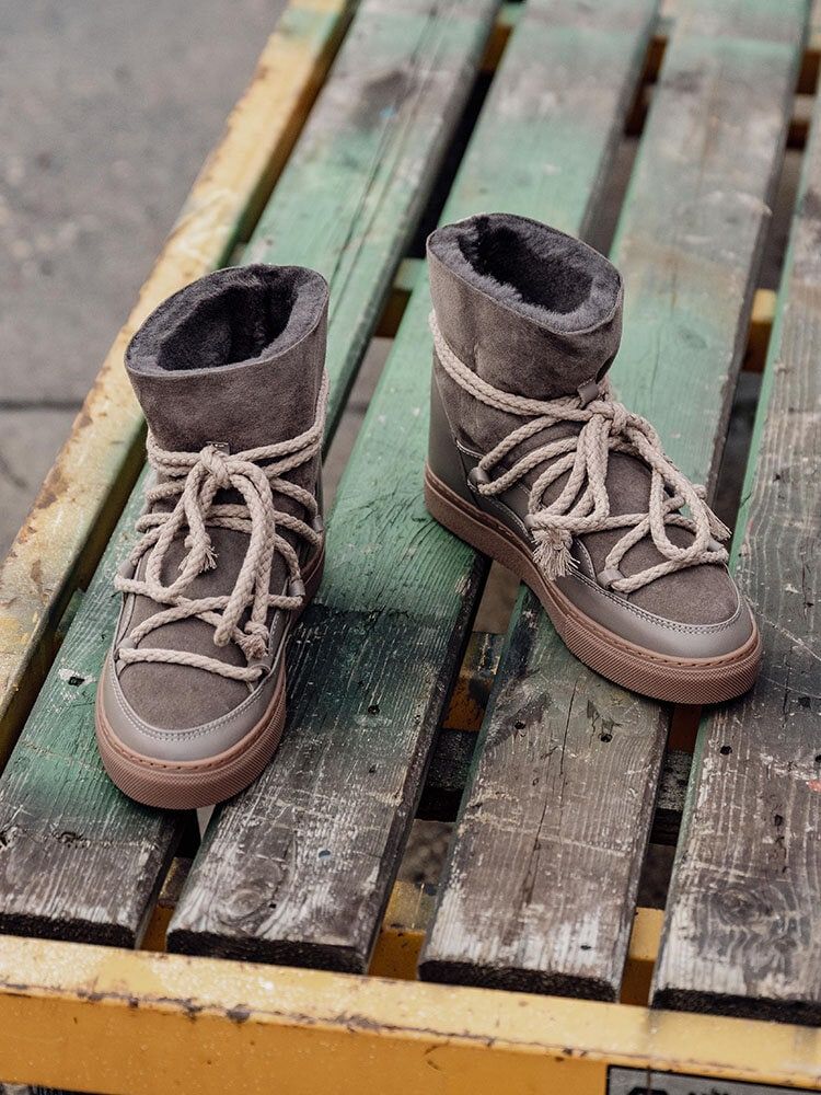 Inuikii - Classic - Taupe vinterboots med fårskinnsfoder