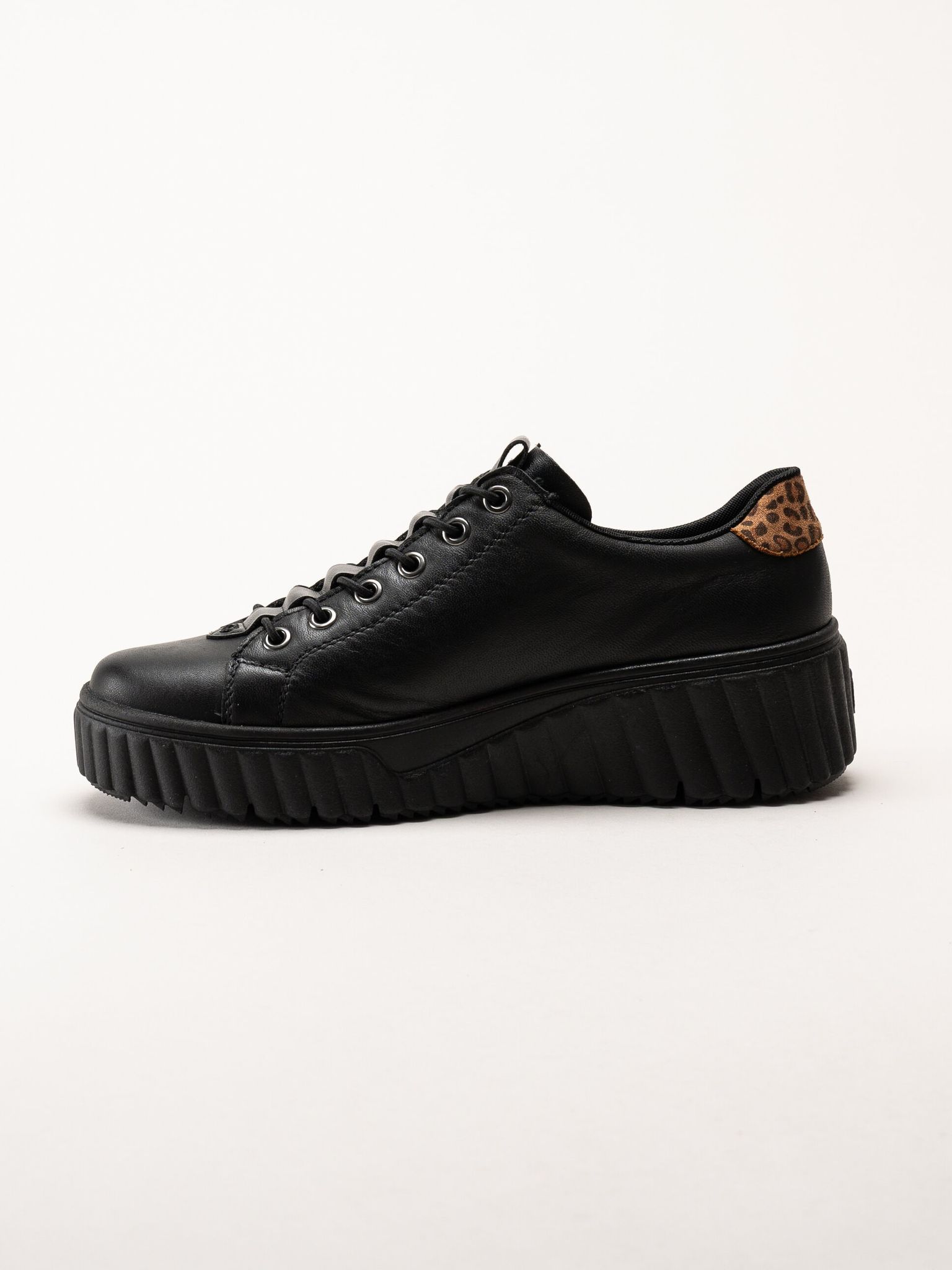 Svarta sneakers i skinn