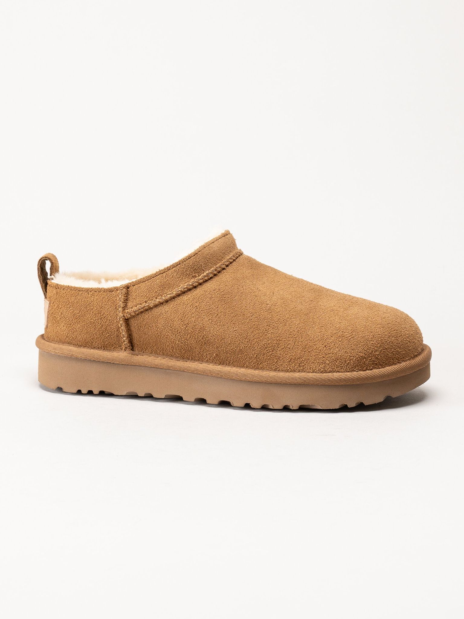 UGG - W Classic Micro - Ljusbruna ullfodrade boots i mocka