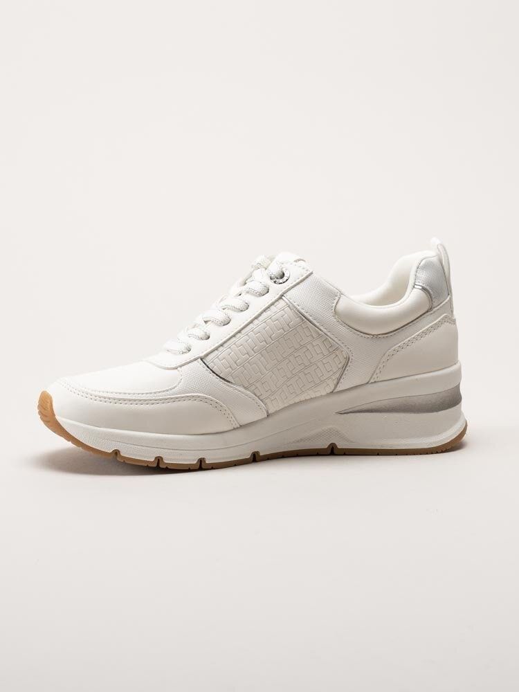 Tamaris - Vita kilklackade sneakers i skinnimitation