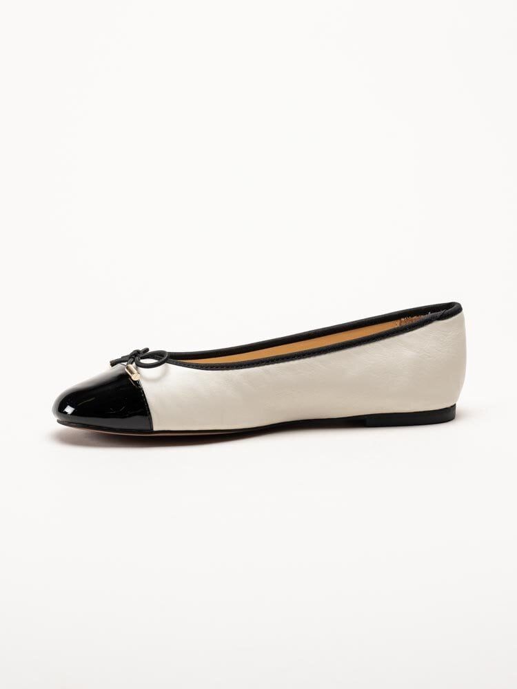 Dasia - Cate - Vita ballerinaskor i skinn