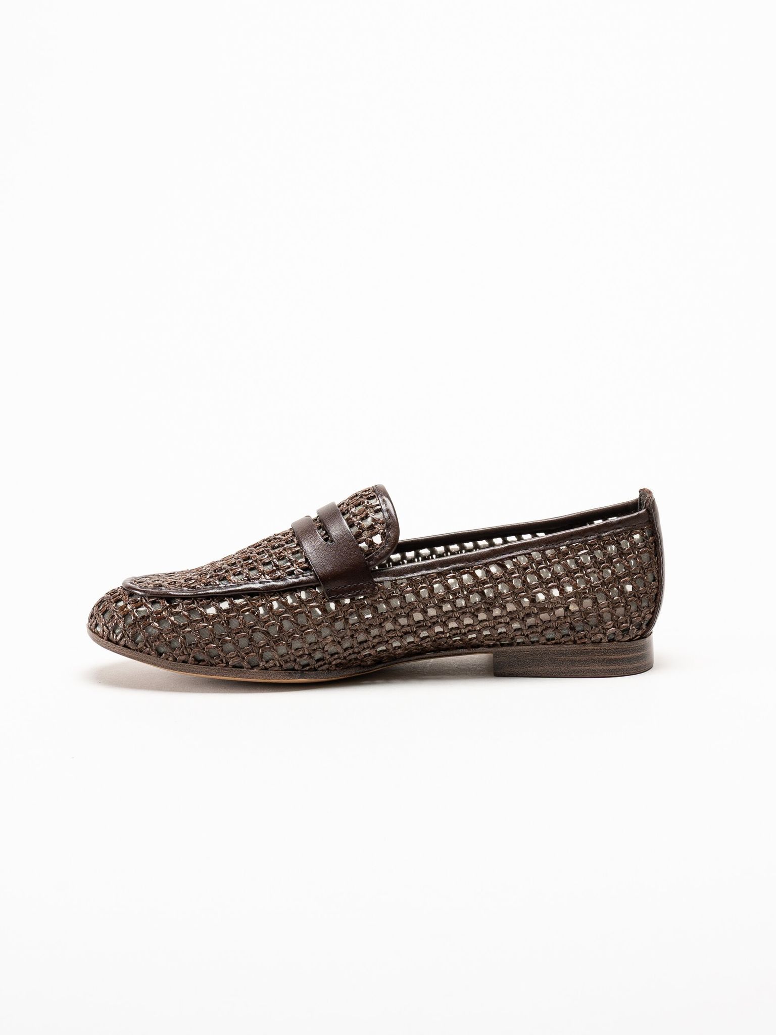 Tamaris - Mörkbruna loafers i skinn