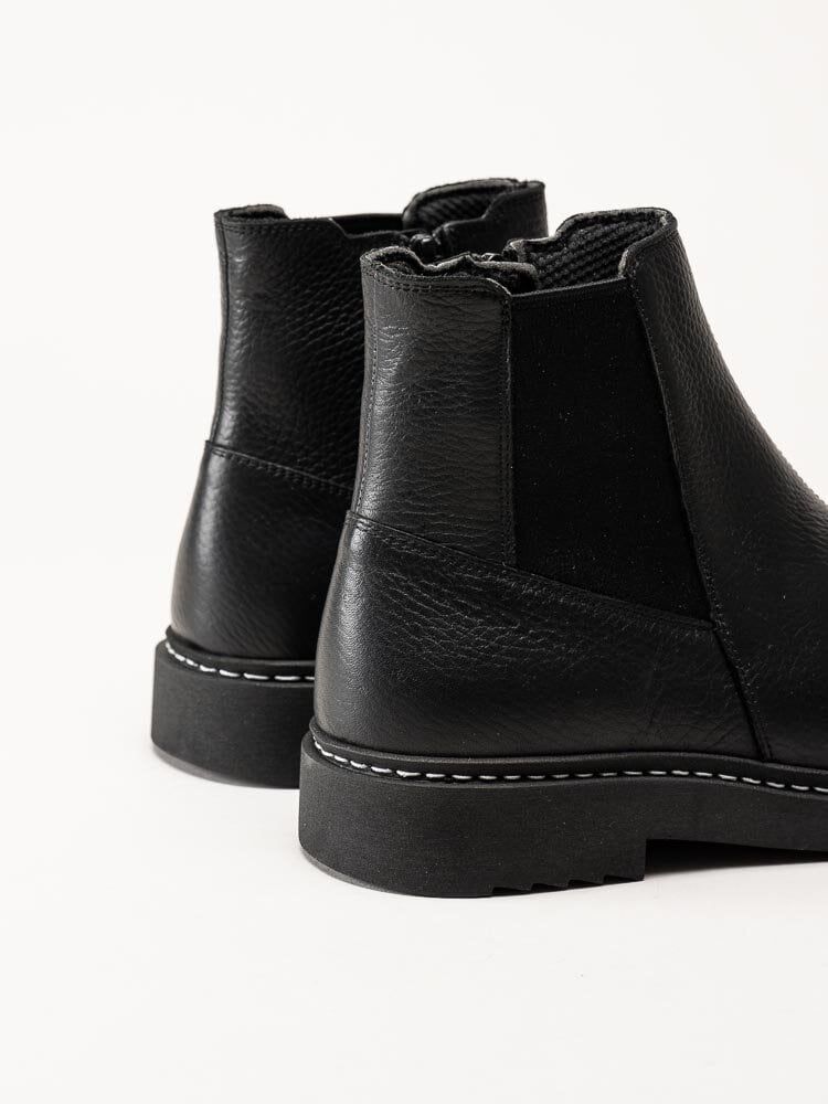 New Feet - Svarta boots i skinn