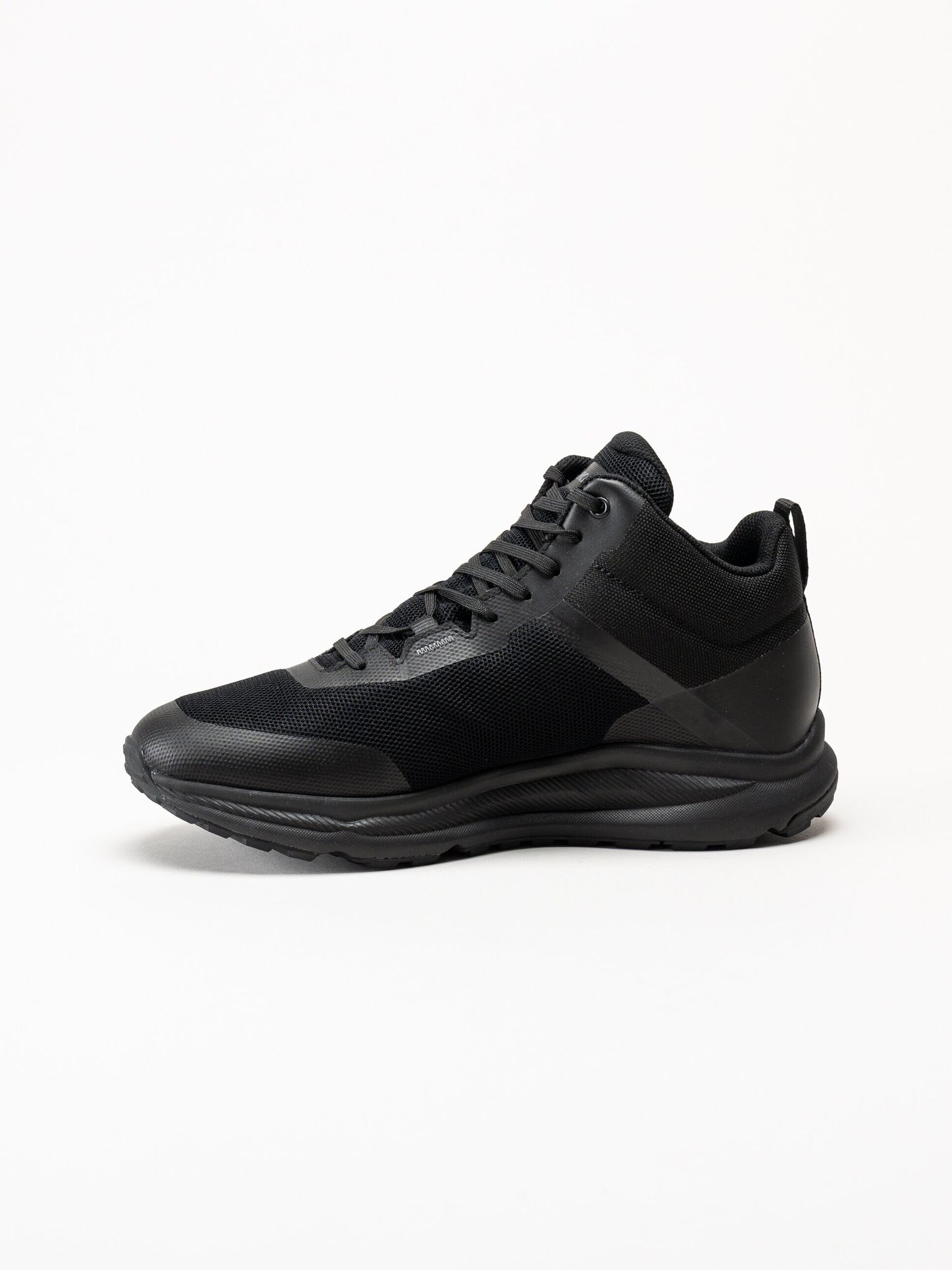 Viking Footwear - Stride Mid GTX - Svarta vandringsskor  i Gore-tex