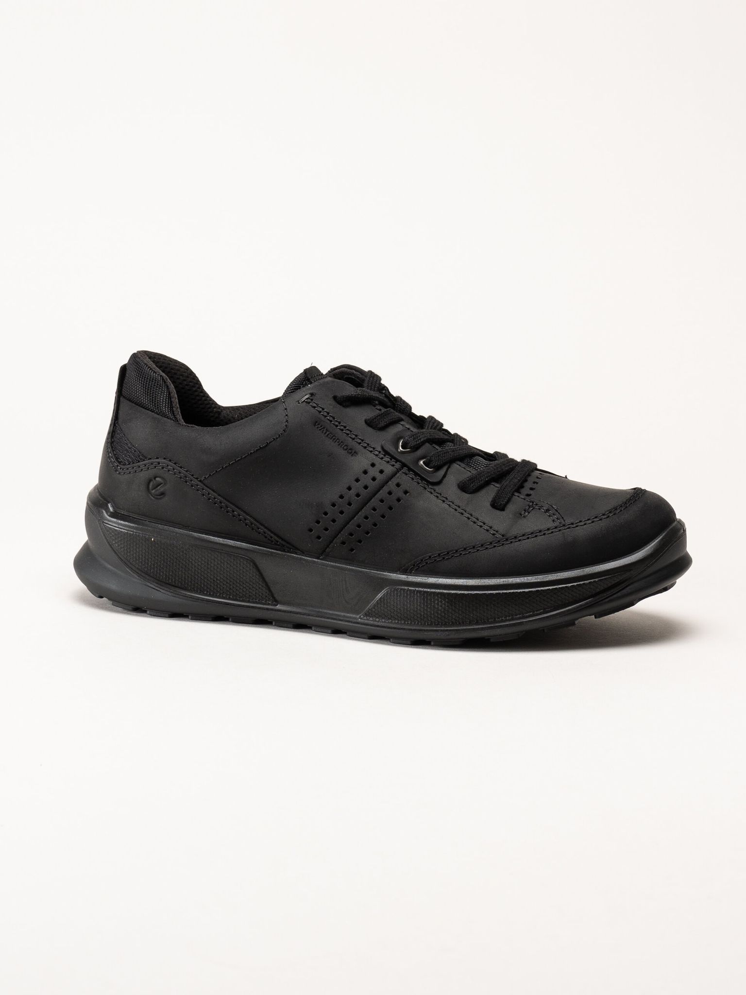 Ecco - Byway 2.0 Shoe WP - Svarta promenadskor i oljat skinn