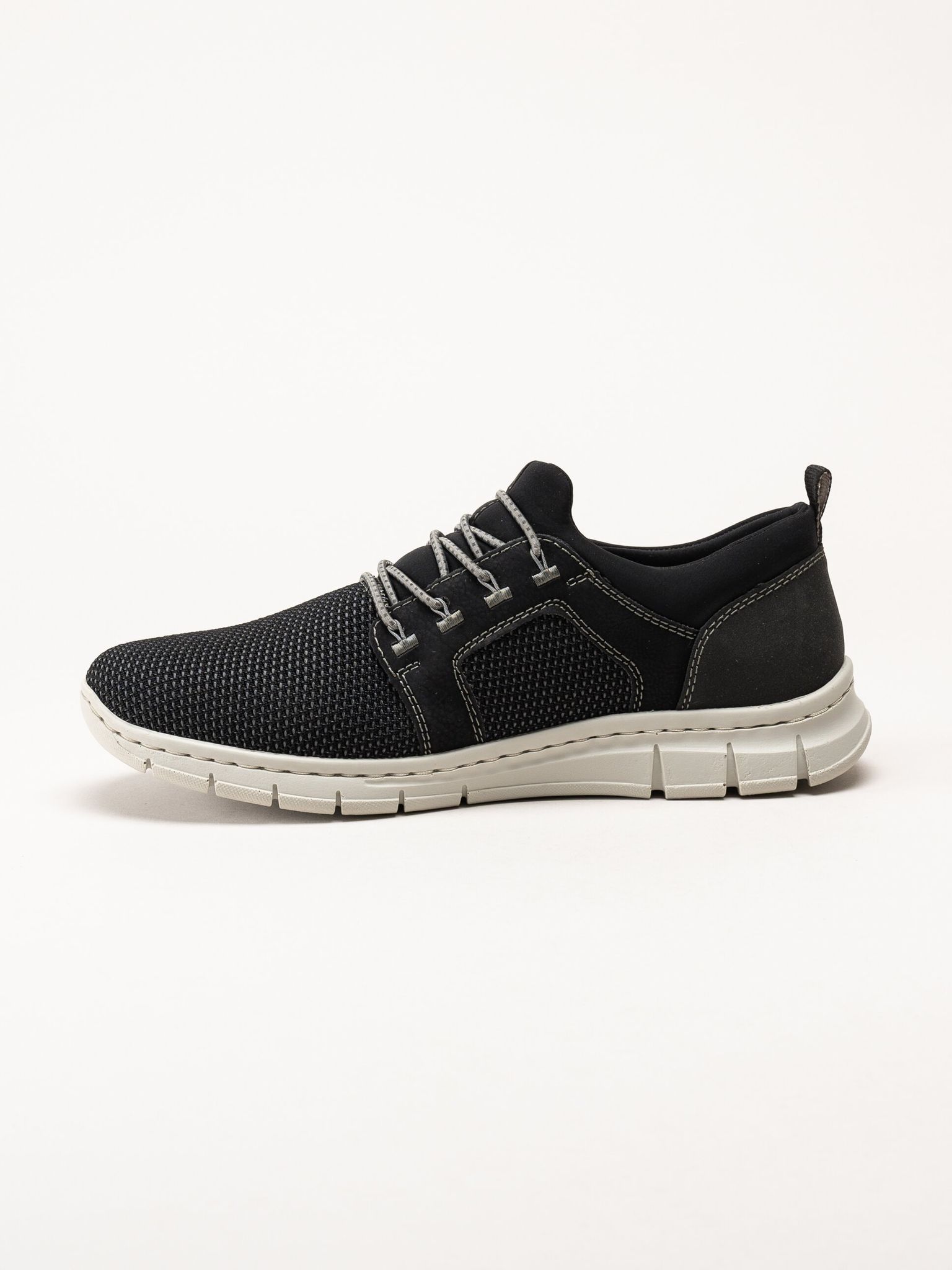 Rieker - Svarta sportiga slip on skor