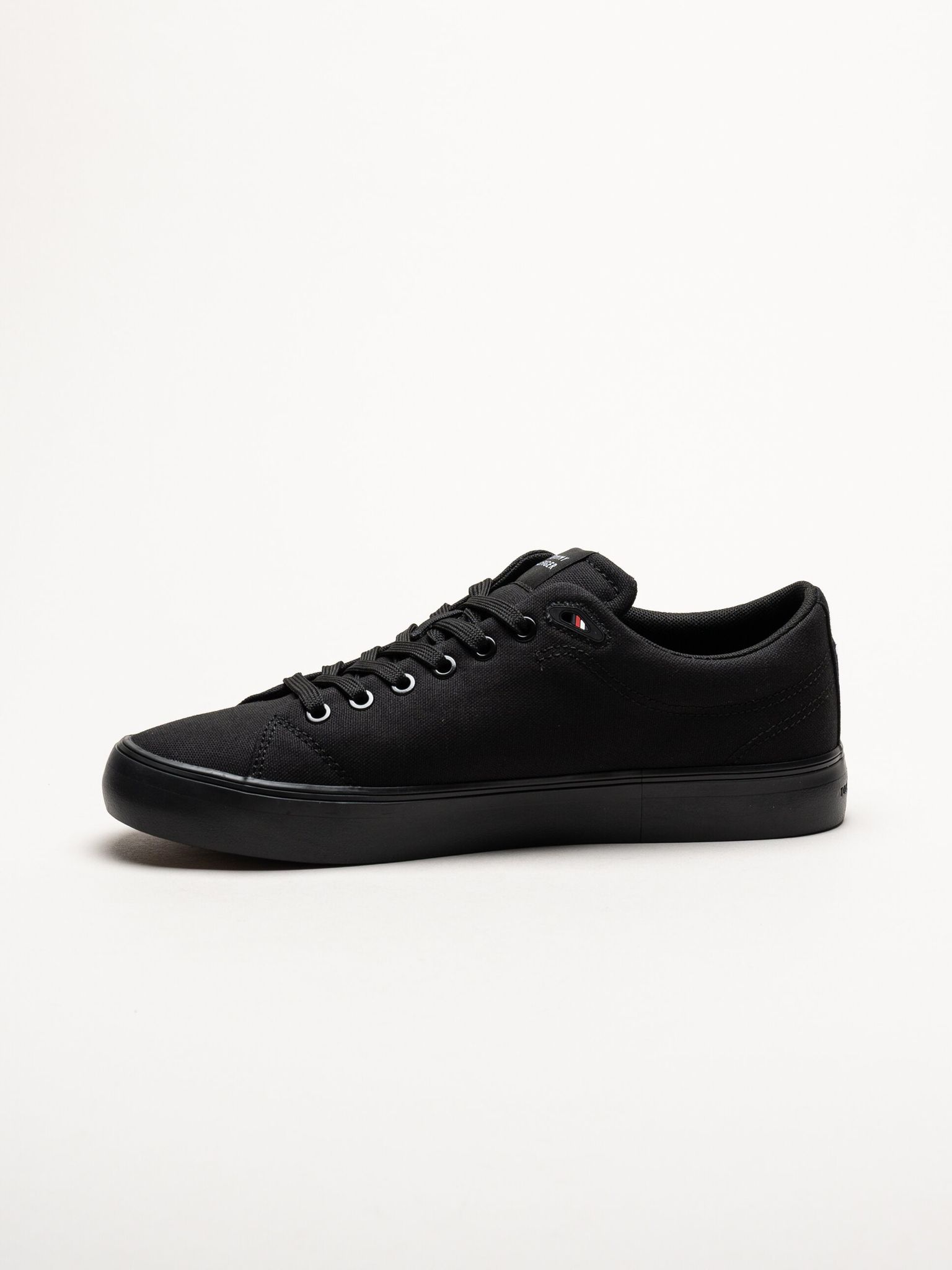 Tommy Hilfiger - Harlem Core II CVS - Svarta låga tygskor