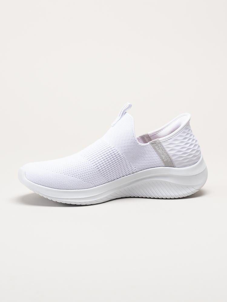 Skechers - Ultra Flex 3.0 Cozy Streak - Vita slip-ins sneakers i textil