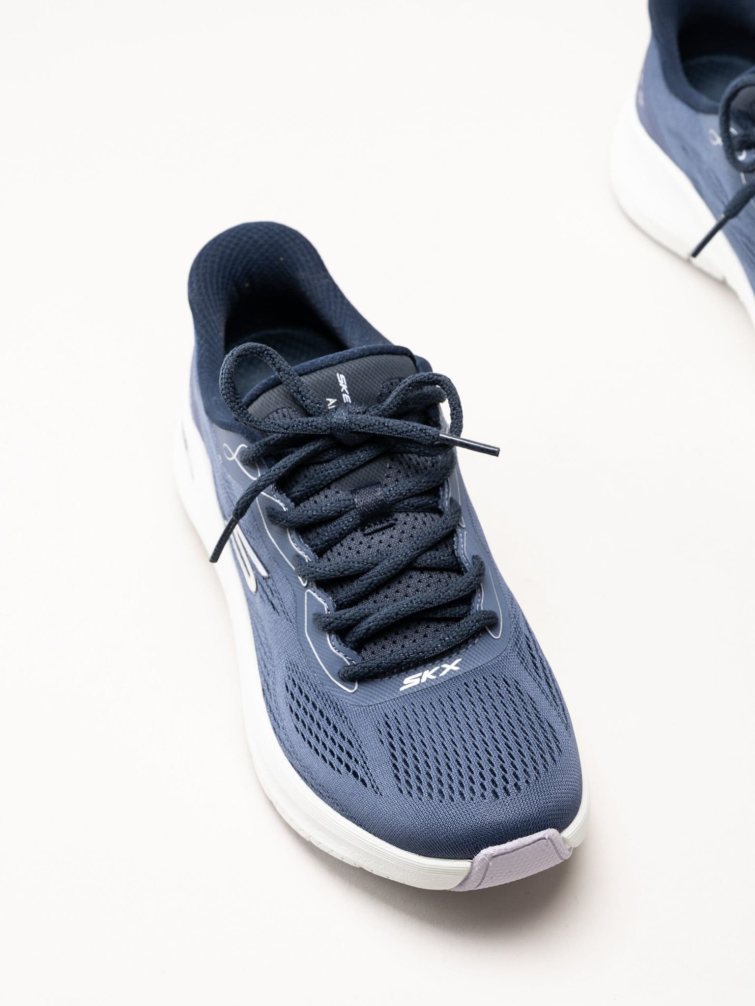 Skechers - Arch Fit 2.0 - Marinblå slip-ins sneakers i mesh