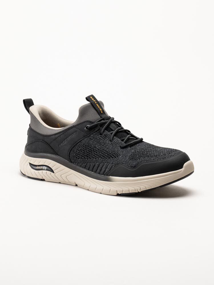 Skechers - Relaxed fit - Svarta slip-ins sneakers i mesh