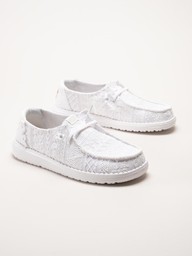 Hey Dude - Wendy Crochet Lace - Vita tygskor med virkade spetsdetaljer