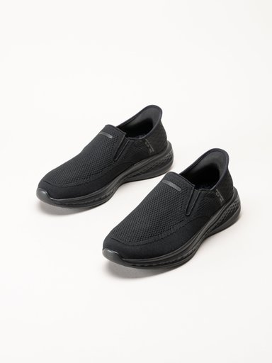 Skechers - Relaxed Fit - Svarta slip ins sneakers i mesh