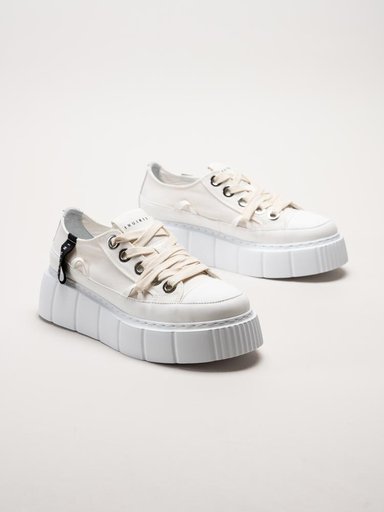 Inuikii - Matilda Canvas low - Vita sneakers med platåsula